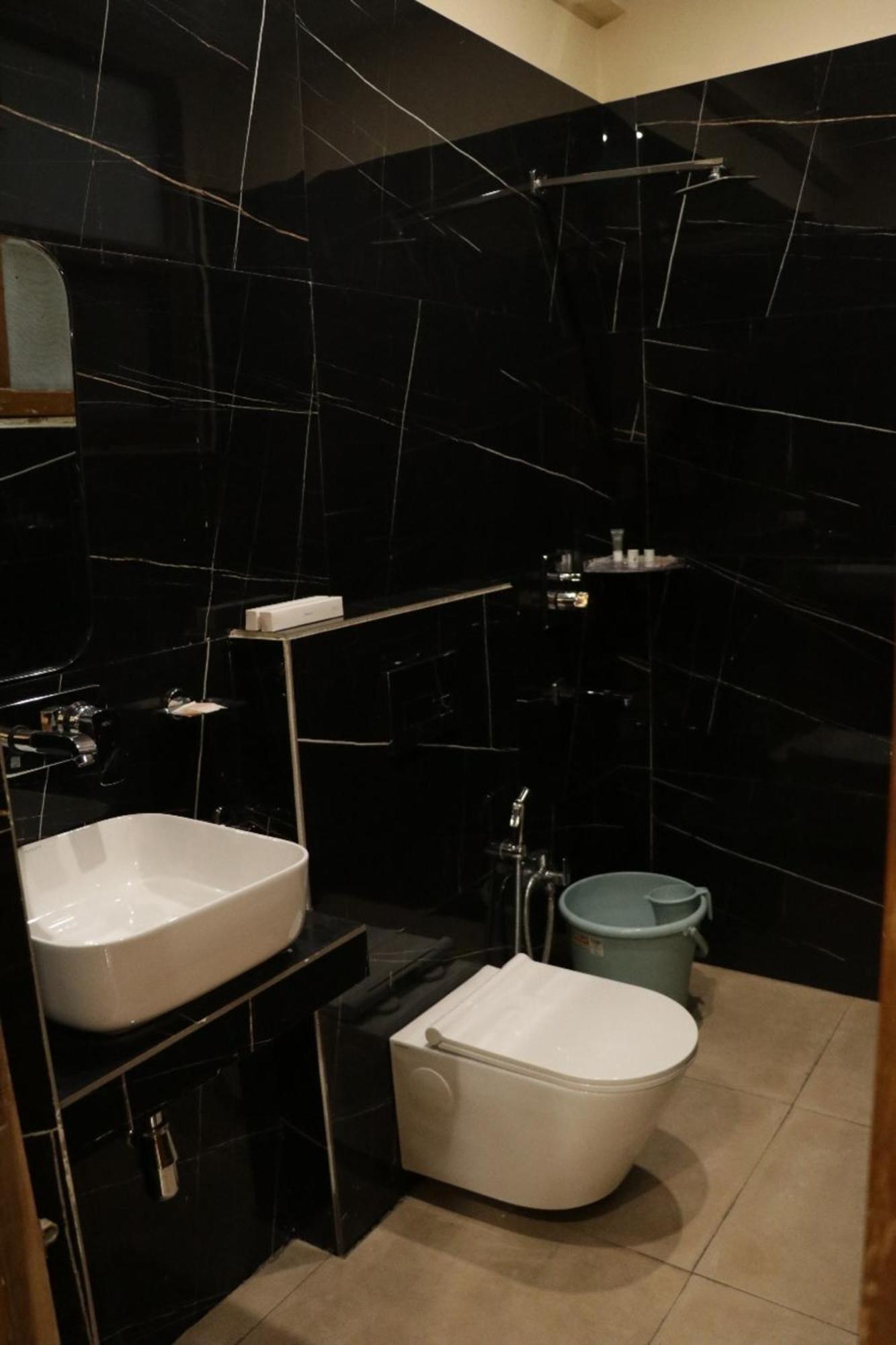 Hotel Royal Palace Dzsálandhár Kültér fotó