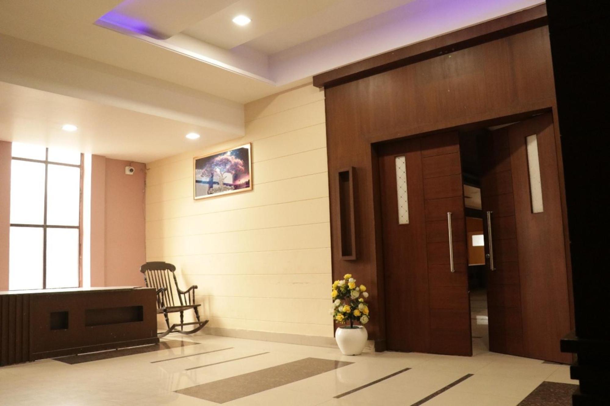 Hotel Royal Palace Dzsálandhár Kültér fotó