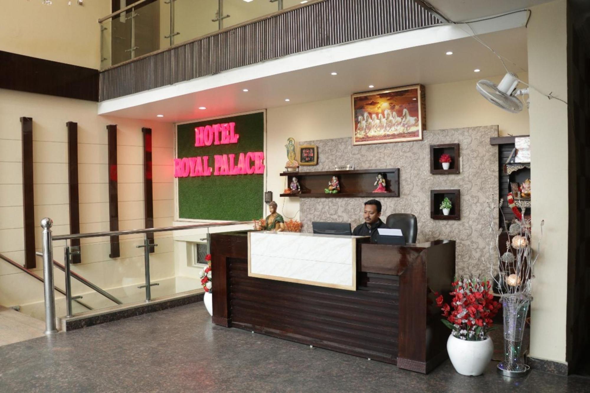 Hotel Royal Palace Dzsálandhár Kültér fotó